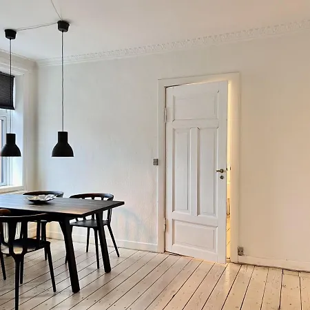 Two Bedroom In Copenhagen, Rantzausgade 32, * Copenaghen