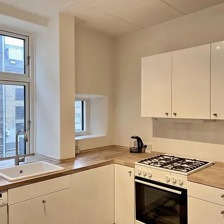 Two Bedroom In Copenhagen, Rantzausgade 32,