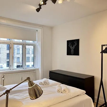 Two Bedroom In Copenhagen, Rantzausgade 32, Apartment Copenhagen