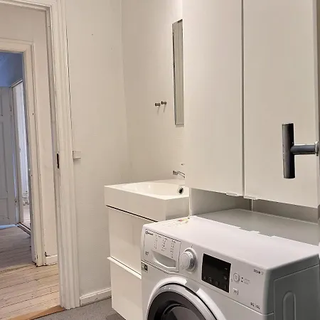 Two Bedroom In Copenhagen, Rantzausgade 32,